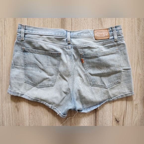 Levis cutt off shorts orange tag - Picture 2 of 4